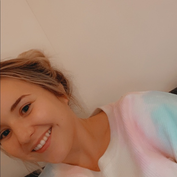 Meet your Posher, Brianna - Picture 1 of 1